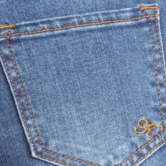 Distressed Skinny - Picture 5 of 5